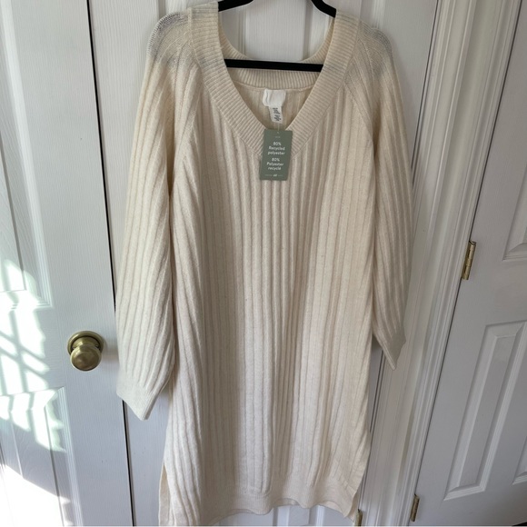 NWT H&M V-Neck Sweater Rib Knit Midi Dress - Picture 7 of 11